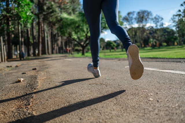慢跑和快走哪个减肥好，效果怎么样