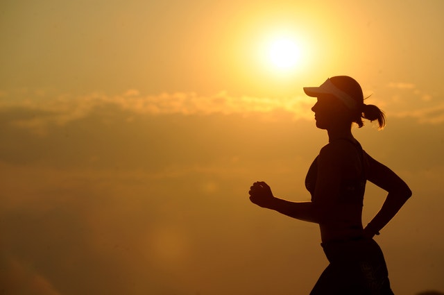 什么人慢跑减肥容易伤膝盖？