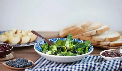 一周 7 天 1000 大卡以内瘦身食谱！